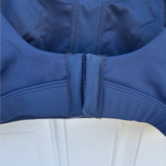 LOLE - Picture 3 of 9